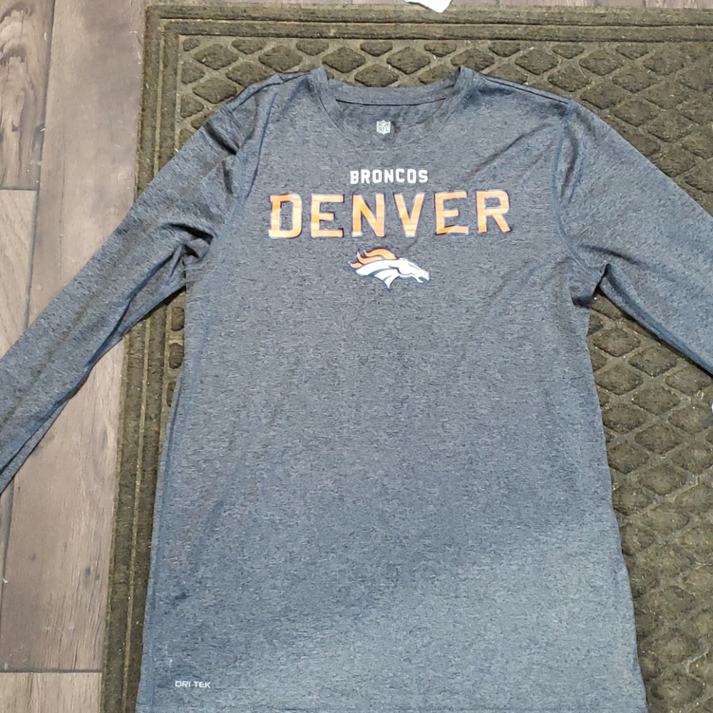 Denver broncos shirt
